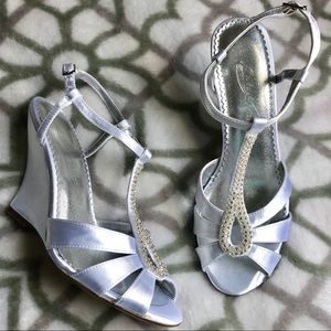 Michaelangelo White Formal Wedge